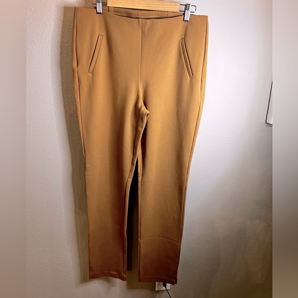 Chicos Pants cropped at ankle size 2 Tall